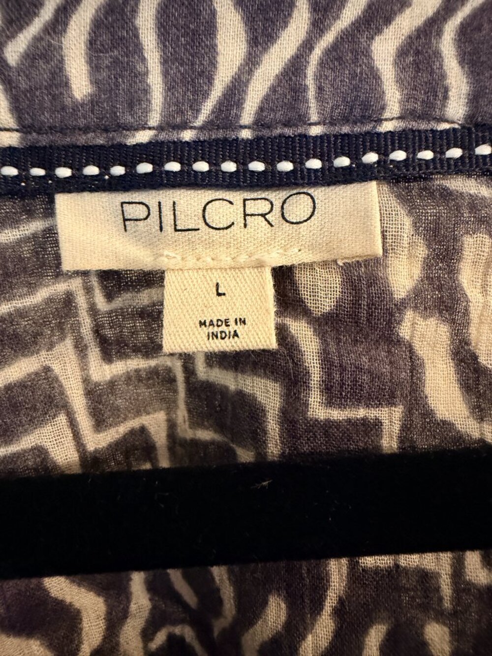 Pilcro Anthropologie Sidney Batwing Blouse Grey Cream Geometric Size L Large - Picture 8 of 11